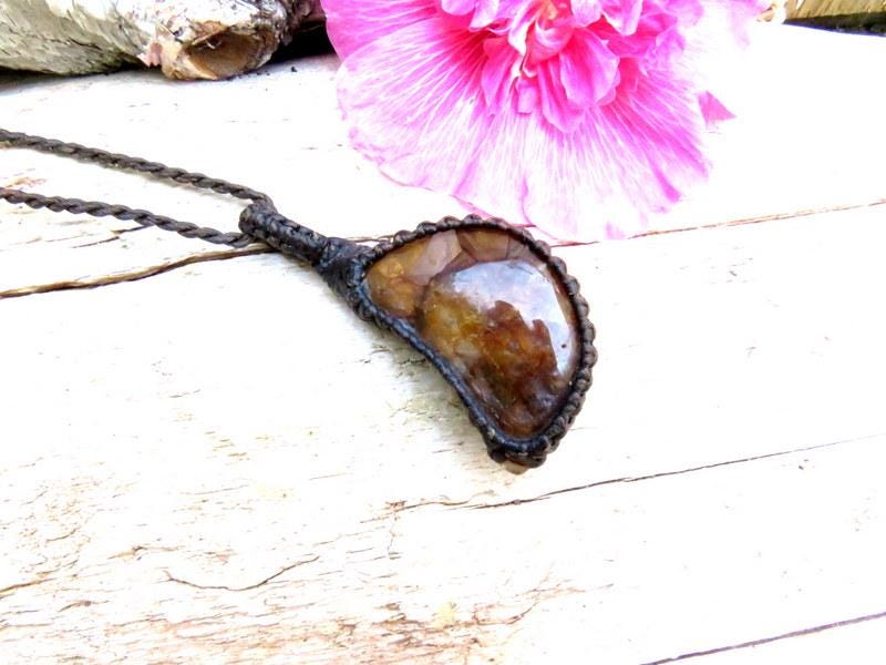 Golden Healer Quartz macrame necklace, gemstone necklace,moon necklace