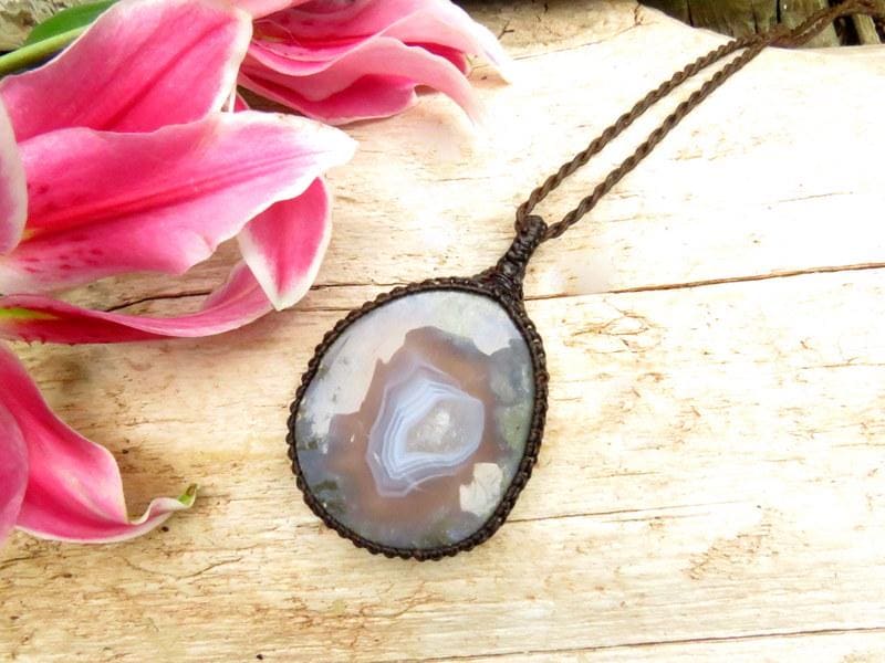 Christmas gift ideas, Agate gemstone necklace