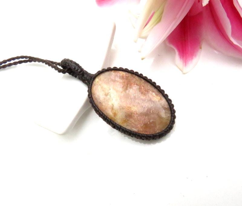 Sunstone macrame necklace, sunstone necklace