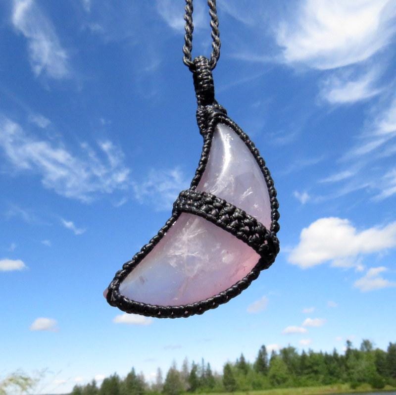 Pendant Necklaces, Faceted Rose Quartz macrame necklace