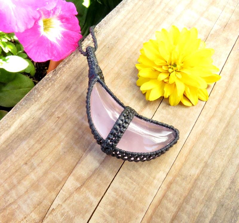 Pendant Necklaces, Faceted Rose Quartz macrame necklace