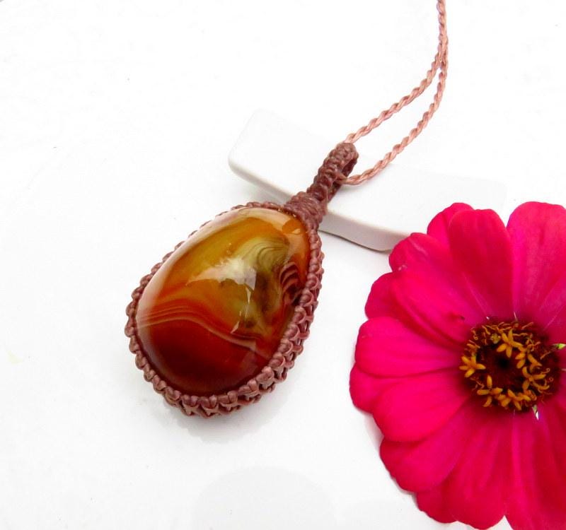 Sardonyx macrame necklace, macrame jewelry