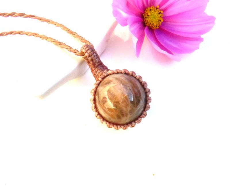 Peach Moonstone sphere necklace, Golden Shine Sunstone macrame necklace