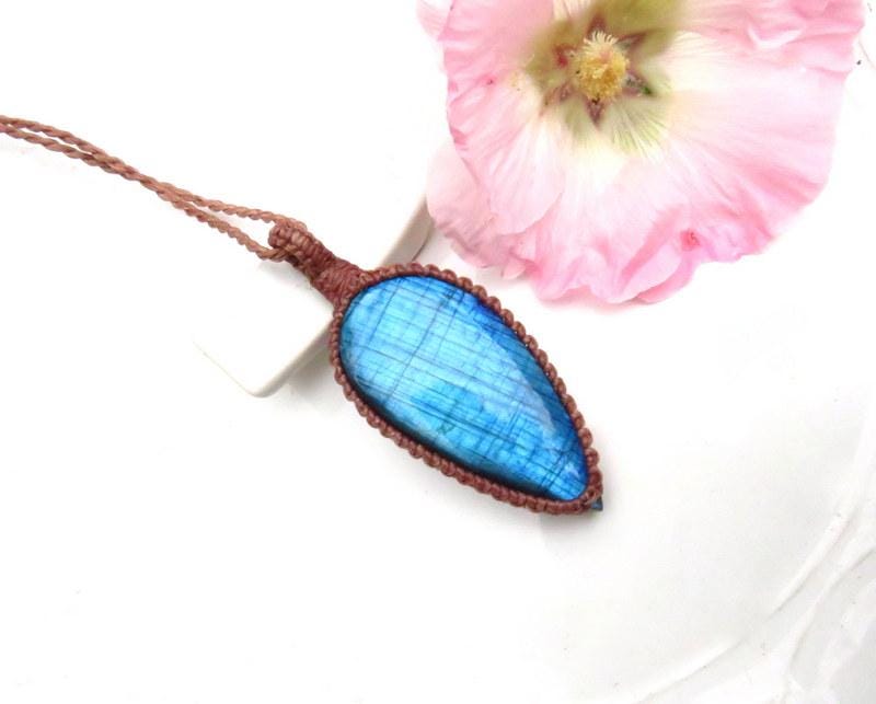 Christmas gift ideas, Labradorite macrame necklace