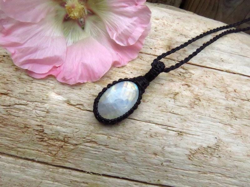 Gifts for the Boho Beauty, Moonstone macrame necklace