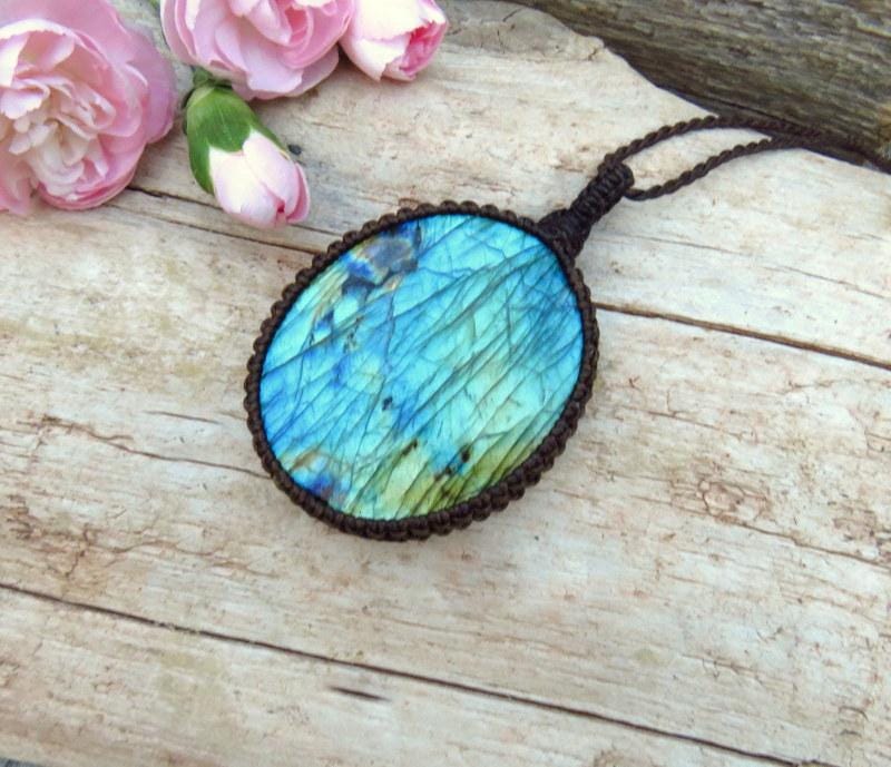 Labradorite necklace, statement jewelry, gift ideas for the glam fan, the yogi, christmas mom