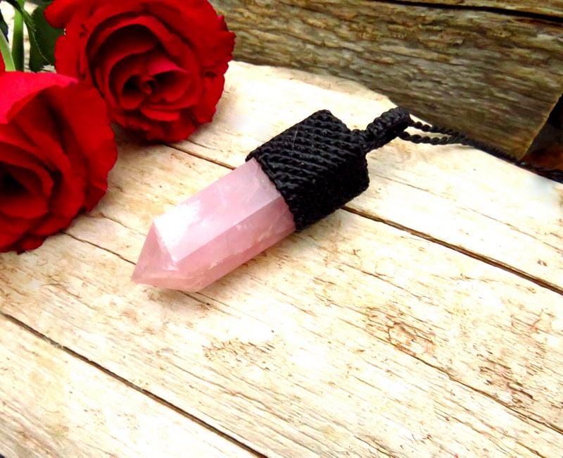 Rose Quartz Crystal Point Necklace, macrame jewelry, heart chakra jewelry, pink crystal, mother's day gift, gifts for mom