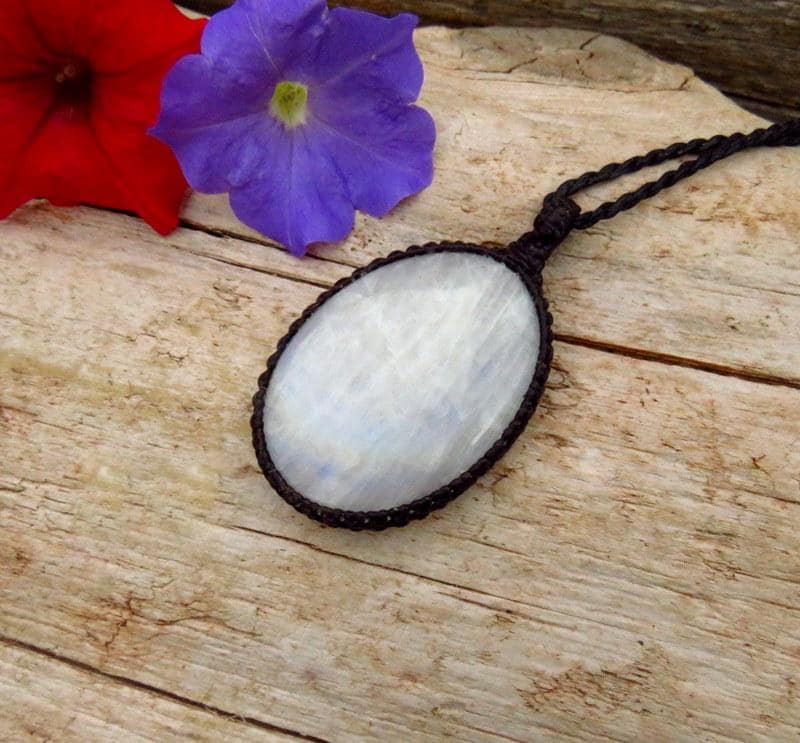 Moonstone necklace, valentines day gift ideas, for the boho beauty, macrame pendant, blue moonstone, flashy gemstone