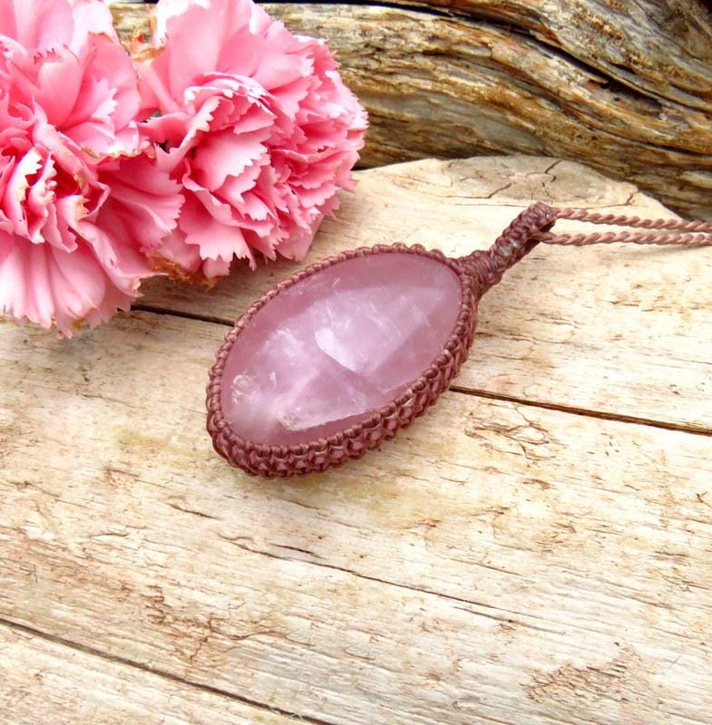 Valentines Day Gift, Rose Quartz macrame necklace, gemstone necklace, crystal, the hopeless romantic, the expecting mom
