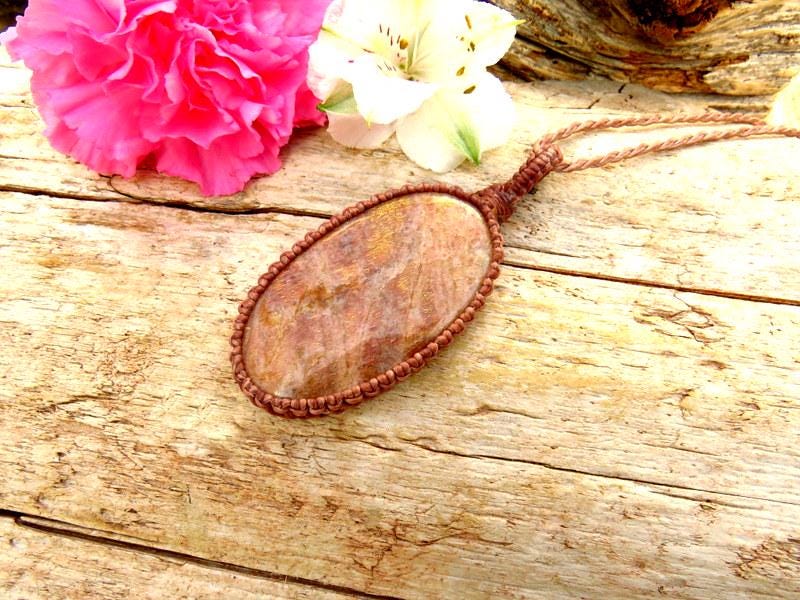 Sunstone necklace, macrame necklace, gift ideas for the supernaturalist, Libra crystals, summer necklace, mothers day