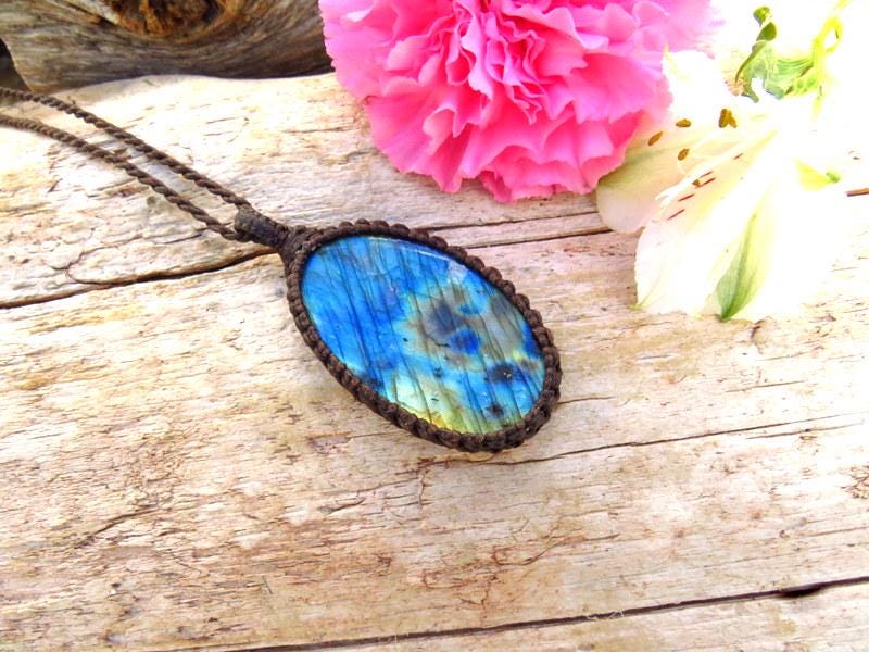 Labradorite gemstone necklace, gift ideas for the mom
