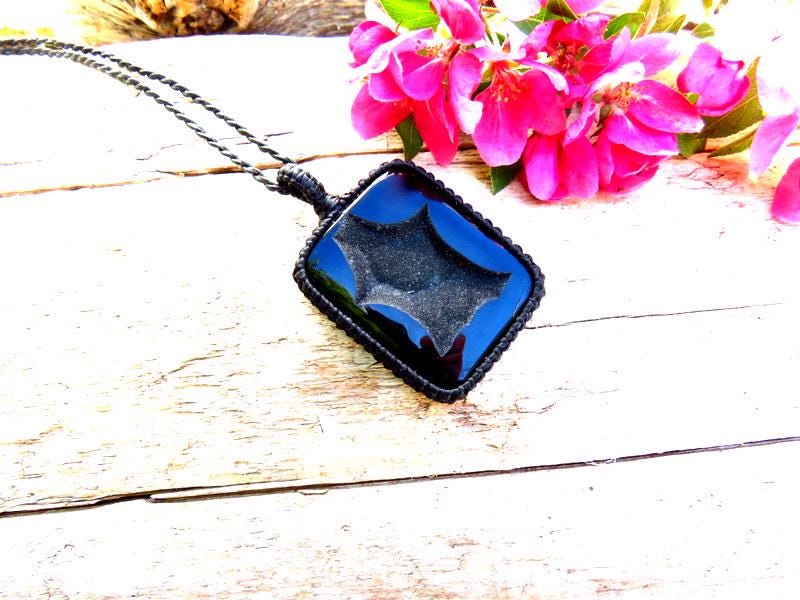 Black Onyx Druzy Macrame Necklace, Gothic Crystal Pendant, gemstone jewelry