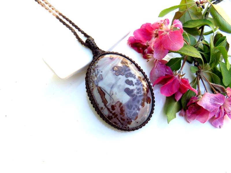 Chohua Jasper necklace, coffee bean jasper pendant, chinese painting jaspe, flower jasper, macrame jewelry