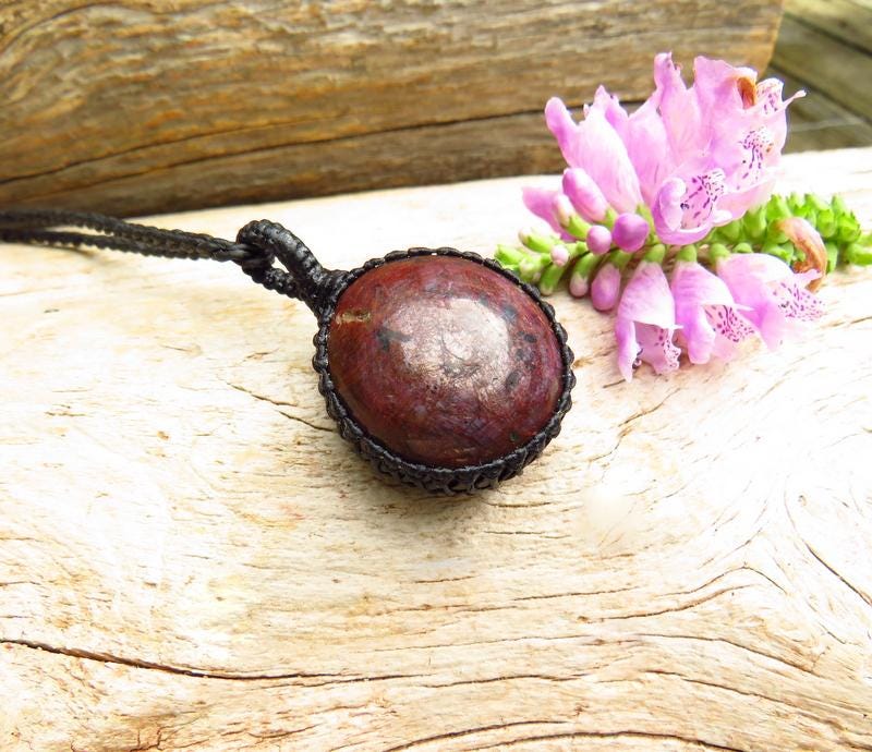 Flashy Ruby macrame necklace, chatoyant Ruby gemstone, gift ideas for Leo, zodiac Cancer gifts, july birthstone