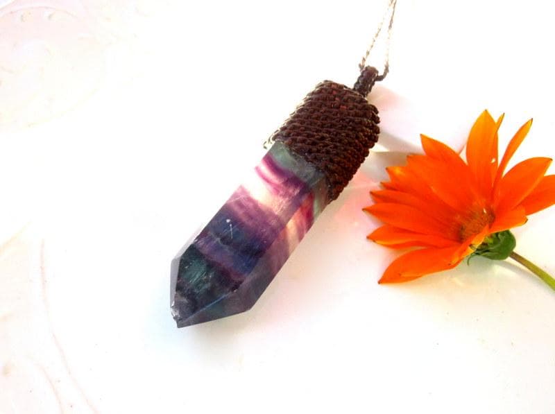 Rainbow Fluorite macrame necklace, Healing stone necklace, Fluorite pendant, blue fluorite pendant, macrame jewelry