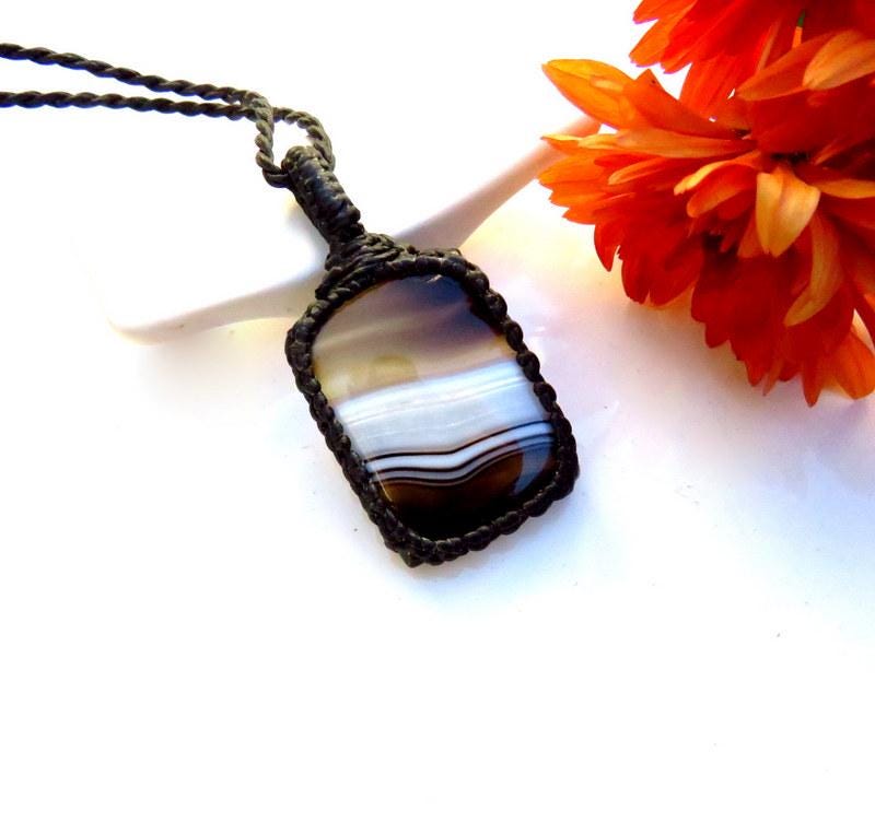Christmas gift ideas, Sardonyx Macrame Necklace, Adjustable Cord, No Metal, Healing Gemstone Pendant