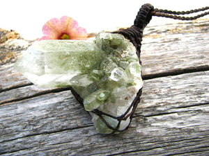 Quartz crystal necklace, Raw quartz, Unique gifts,, Chlorite Quartz necklace, Quartz crystal necklace, Healing crystal and stones,