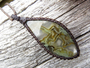Horse Canyon Agate Necklace / Agate healing stone / Agate pendant / healing crystal energy / Calming crystal necklace / Hippy necklace