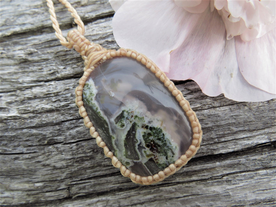 Moss Agate pendant, Moss Necklace, Moss Agate necklace, Agate jewelry, Macrame necklace, Agate jewelry, stone pendant, macrame jewelry