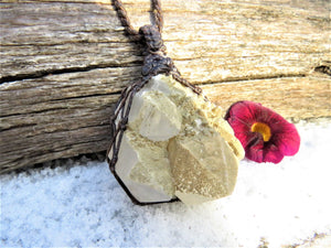 Gorgeous Quartz druzy cluster macrame necklace, quartz with twinkling druzy, gemstone necklace