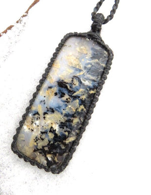 Mother gift ideas / Macrame jewelry / Tiger Dendrite Agate Necklace / Agate / Healing crystals / Metaphysical / Designer cabs / macrame