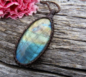 Rainbow Labradorite necklace, Metaphysical crystal  jewelry, Sentimental gifts, Mother&#39;s Day gift ideas, Little luxuries, Macrame pendant