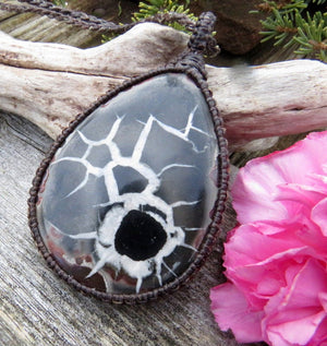 Septarian Fossil Necklace, Mantra gift ideas, Milestone gifts, Gifts to Uplift, Macrame necklace, Comfort message, Graduation gift ideas