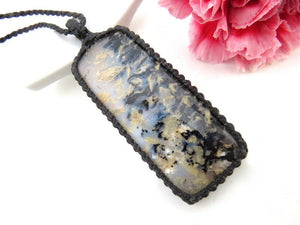 Mother gift ideas / Macrame jewelry / Tiger Dendrite Agate Necklace / Agate / Healing crystals / Metaphysical / Designer cabs / macrame