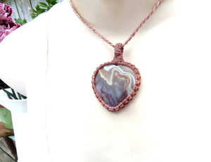 Jewelry gift for women, Moss Agate heart, macrame jewelry, agate necklace, moss agate necklace, Handmade jewelry, stone pendant, macrame 