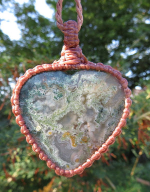 Heart shape Moss Agate macrame necklace, Agate Necklace, Moss Agate necklace, Agate, Handmade jewelry, stone pendant, macrame jewelry, boho