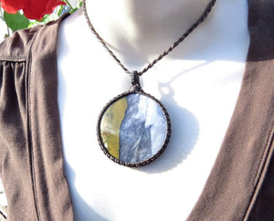 Chalcedony necklace / Chalcedony jewelry / Healing crystals and stones / Macrame Necklace / Boho necklace / Earth Aura Creations