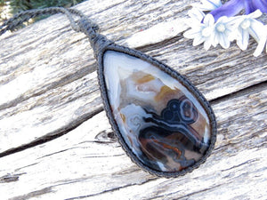 Unique Christmas gift, for her, for him, Pseudomorph Eye Agate, Macrame Necklace, agate necklace, eye agate gemstone, turkish agate,