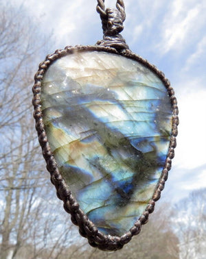 Rare Rainbow Labradorite stone necklace, Rainbow Labradorite, Macrame Jewelry, Statement jewelry, Labradorite, statement necklace,