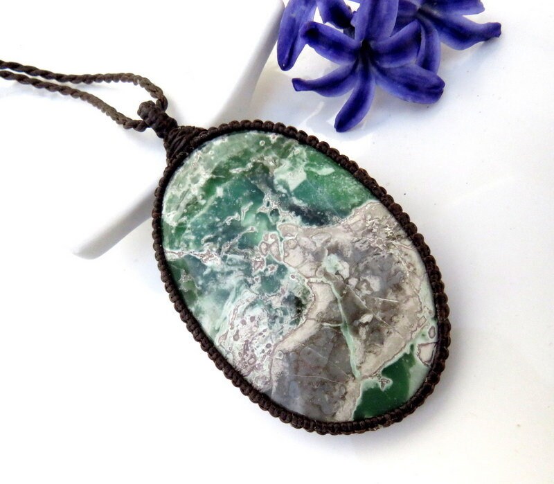 Australian Green Variscite necklace, healing Gift Australian Green - Main Image
