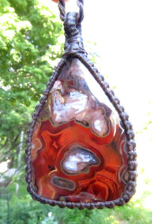 Red banded Turkish Agate Necklace / agate necklace / macrame necklace / stone necklace / healing crystals and stone / rare agates