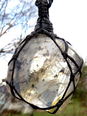 Dendritic Quartz crystal healing necklace, dendritic crystal, energy crystal, dendrite quartz, quartz dendrite, macrame necklace, quartz