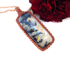 Tiger Dendrite Agate macrame necklace, macrame jewelry, agate pendant, agate jewelry, agate gemstone, agate meaning, earth aura creations