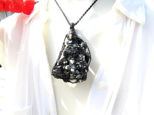 Jet black Tourmaline crystal necklace, macrame necklace, tourmaline jewelry, black crystal, gothic gift, statement necklace, macrame jewelry