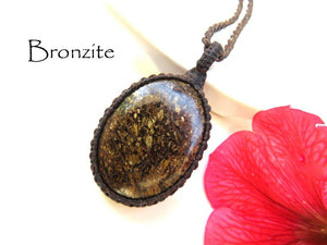 Bronzite Necklace / Bronzite jewelry / Bronze gemstone / Macrame necklace / Healing stones / gemstone jewelry / earthy colors / gift for her