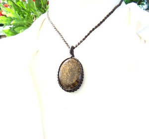 Bronzite Necklace / Bronzite jewelry / Bronze gemstone / Macrame necklace / Healing stones / gemstone jewelry / earthy colors / gift for her