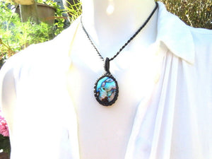Abalone Necklace, beach necklace, rainbow shell, paua shell, surfer necklace, macrame necklace