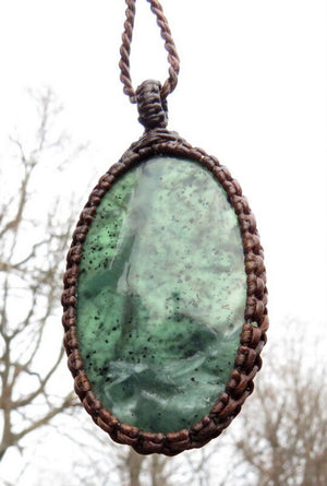Serpentine stone pendant necklace, spiritual healing jewelry, Good energy crystal, Macrame jewelry, Macrame necklace, Chakra crystal pendant