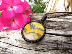 Bumblebee Jasper macrame necklace, gift ideas for the gardener, jasper gemstone necklace, yellow and black theme, macrame jewelry
