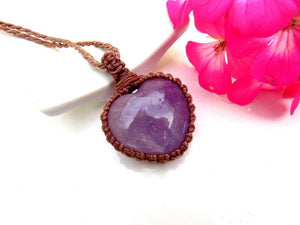 Mothers day gift, Amethyst heart necklace, heart shaped amethyst, birthday gift for her, macrame necklace, gift ideas for the boho beauty